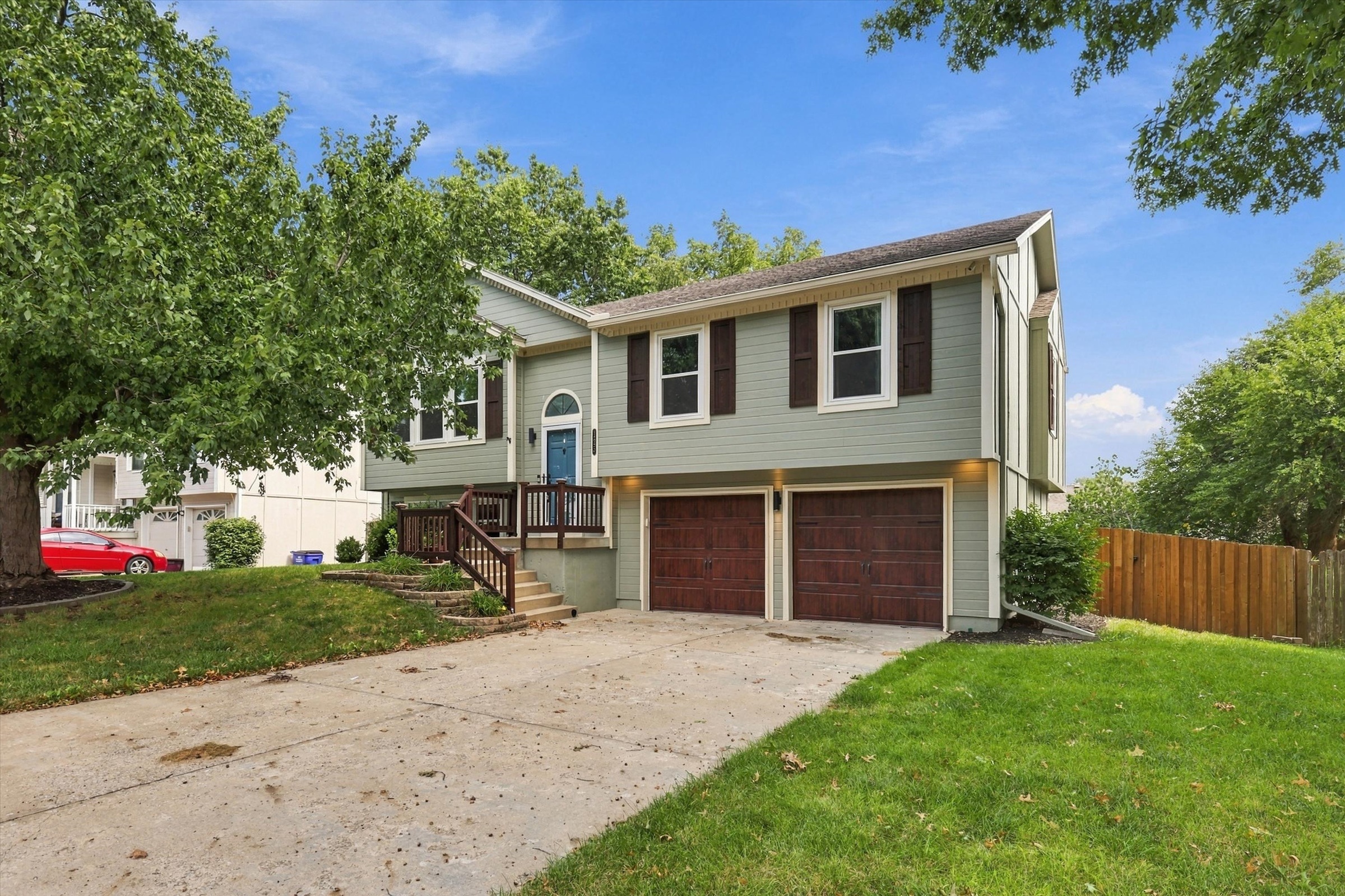 125 Southeast Topaz Drive