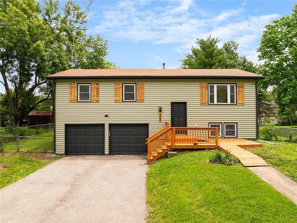 804 South Montclaire Drive