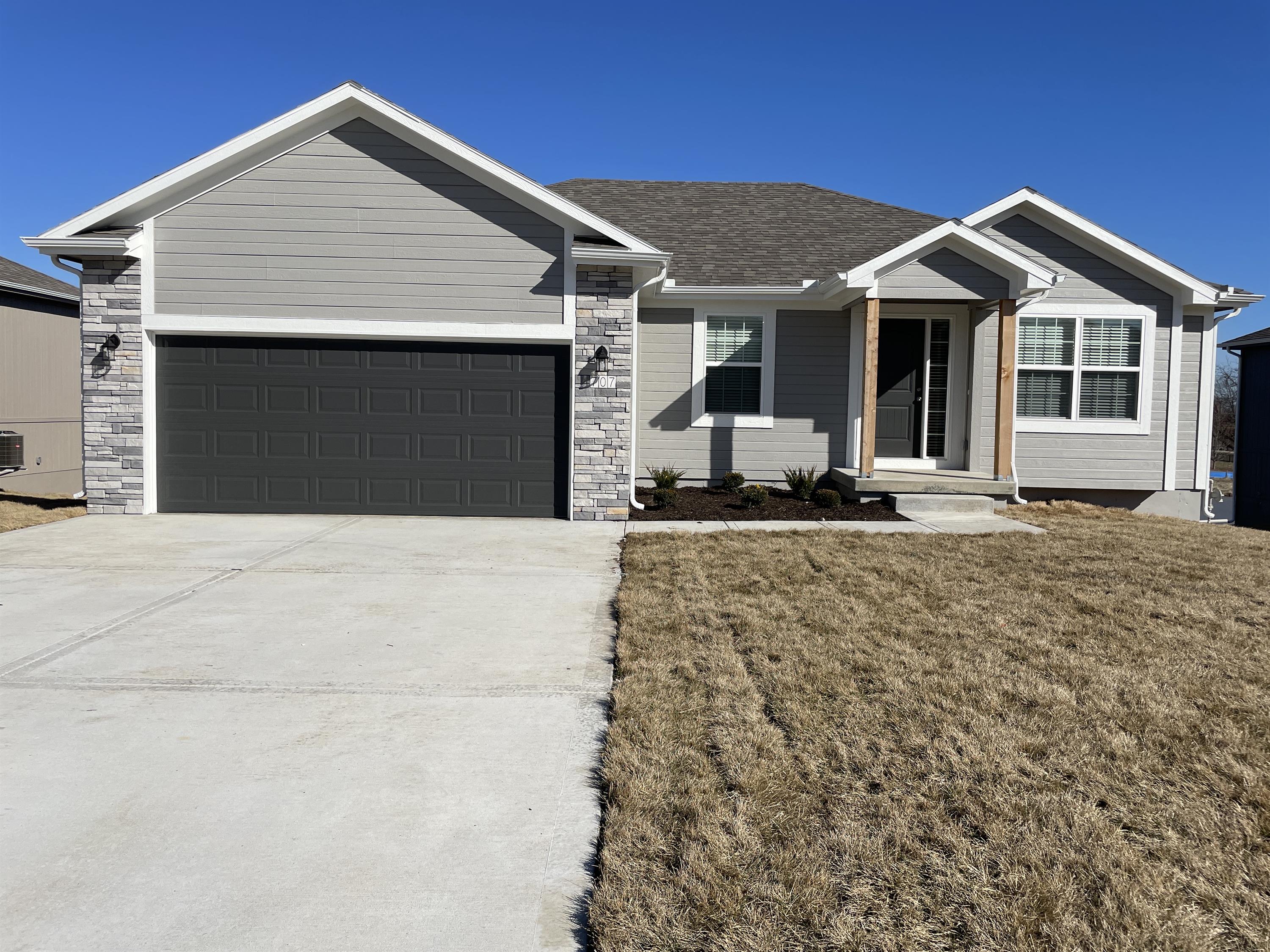 709 Poplar Circle